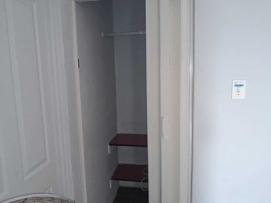 To Let 1 Bedroom Property for Rent in Gonubie North Eastern Cape